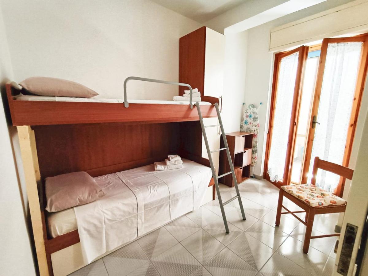 Casa Vacanza Nonna Maria ตอร์เรปาลี ภายนอก รูปภาพ