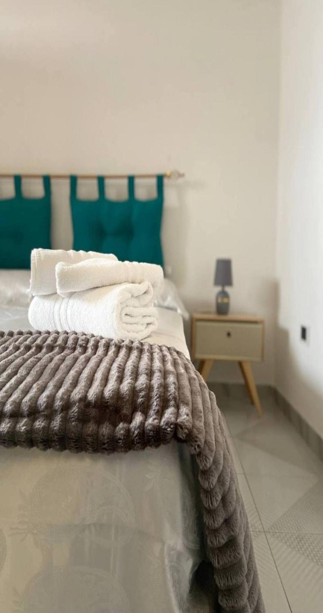 Casa Vacanza Nonna Maria ตอร์เรปาลี ภายนอก รูปภาพ